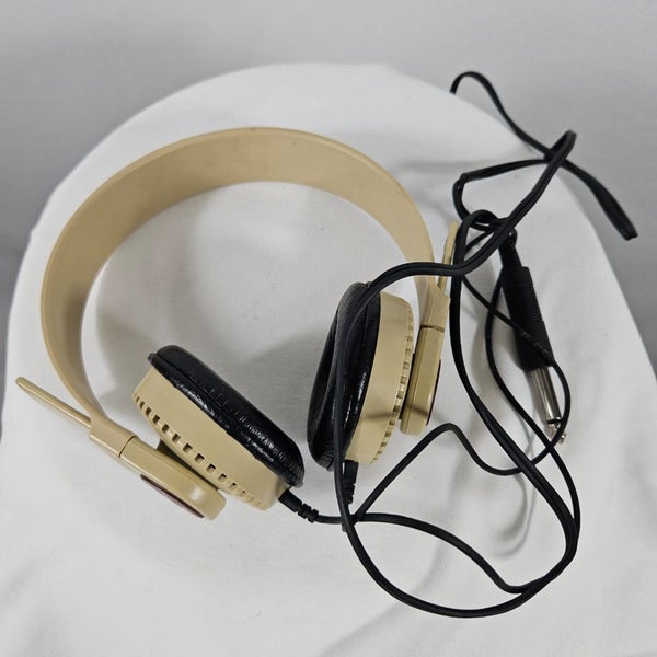 Vintage Yamaha Orthodynamic hp-50 headphones Carousel 1