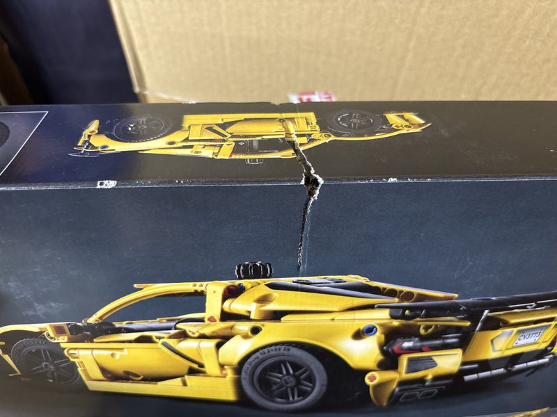 $1 Reserve LEGO Technic 42205 - Chevrolet Corvette Stingray ~NEW! Carousel 3