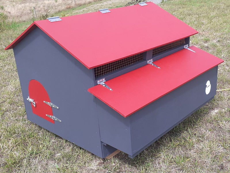 DIY chicken coop - Plans to build a hen house Carousel 2