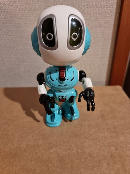 DITTO Voice Activated Talking Robot Die Cast Metal Posable Repeats Voice LED Carousel 1
