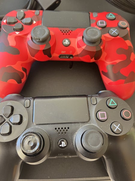 PS4 - Pro - 1TB plus 2 controller Carousel 2