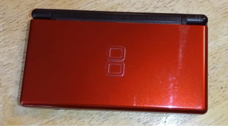 Nintendo DS Lite Carousel 1