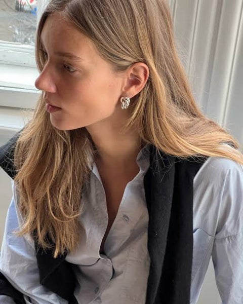 Lie Studio Vera earrings Carousel 2