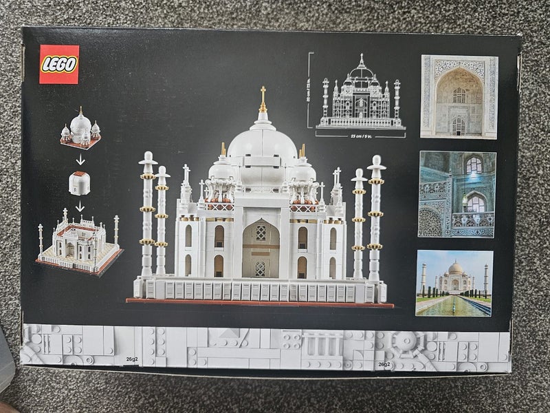 LEGO Taj Mahal 21056 Carousel 1