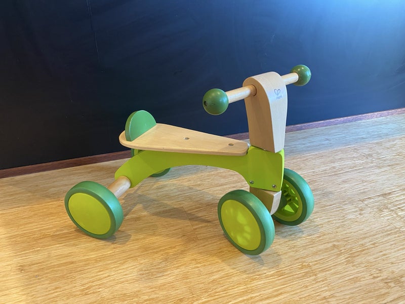 Child’s push bike Carousel 2