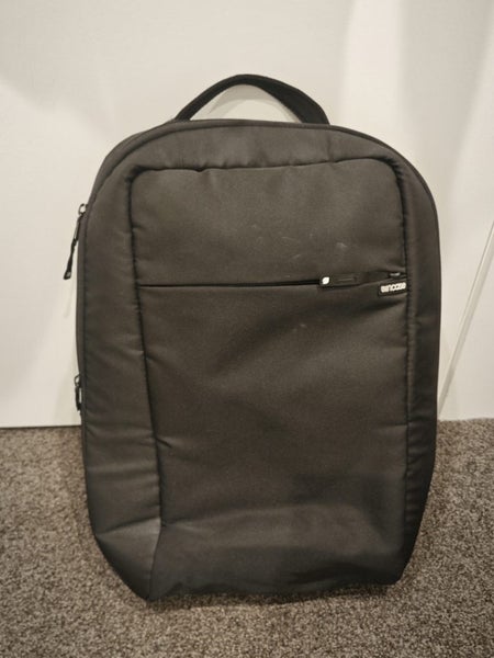 incase laptop bag Carousel 1