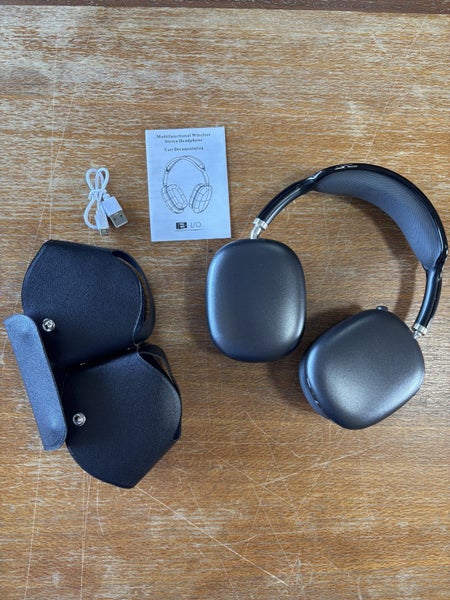 Wireless Stereo Headphones Carousel 1