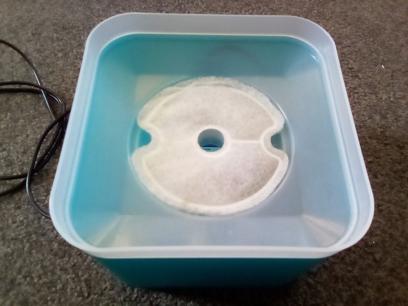 Pet Drinking Fountain Carousel 2