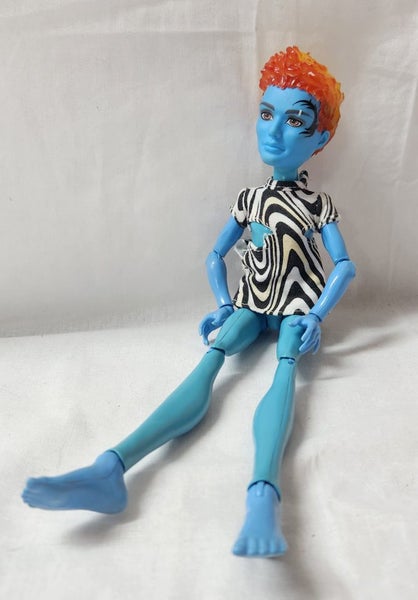 Monster High - Holt Hyde Doll Carousel 1