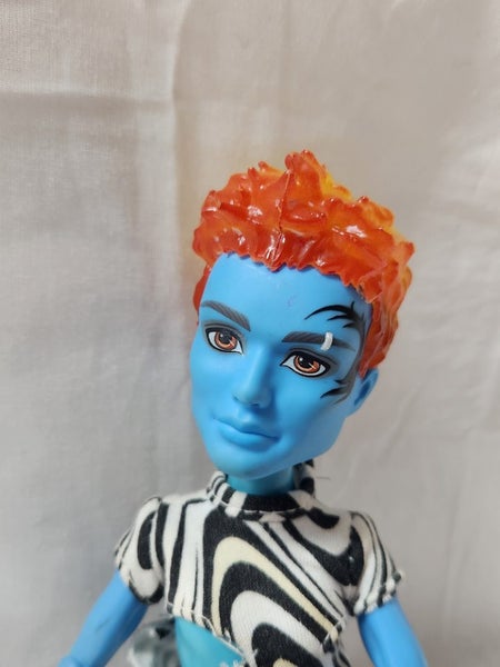 Monster High - Holt Hyde Doll Carousel 2