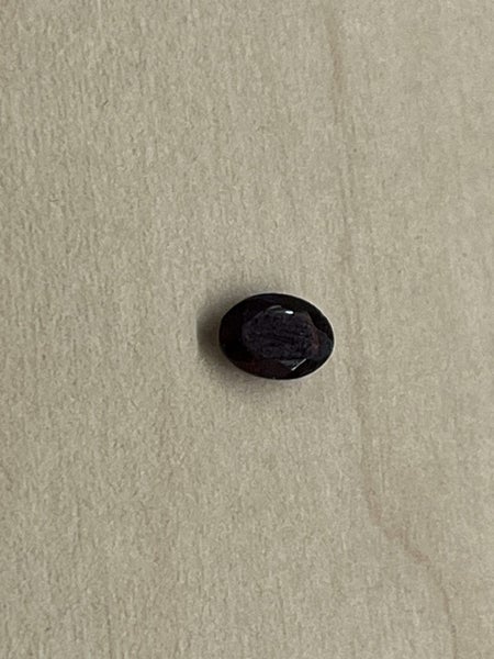 0.795ct Cut Garnet Carousel 1