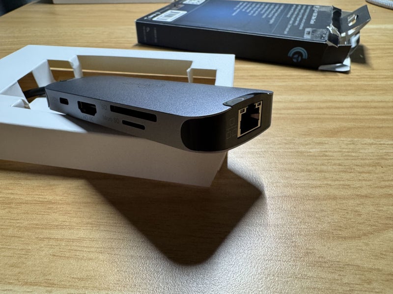 Cruxtec CMD09-SG USB-C 9-in-1 Mini Docking Station Carousel 7