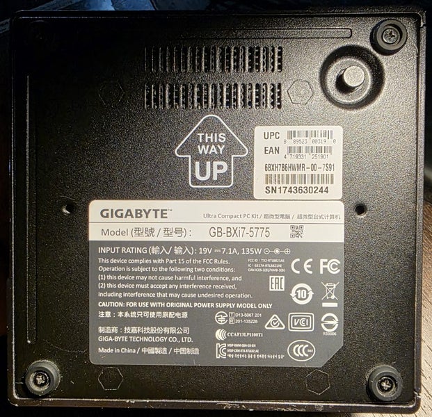 GIGABYTE BRIX Pro mini pc Carousel 2