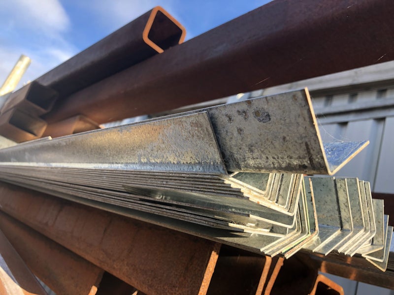 Galvanized Equal Angle 40mm x 1.5mm x 3 meters Carousel 1