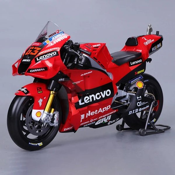 Maisto 1/6 Ducati GP #6 Motorcycles Model Die Casting Carousel 10