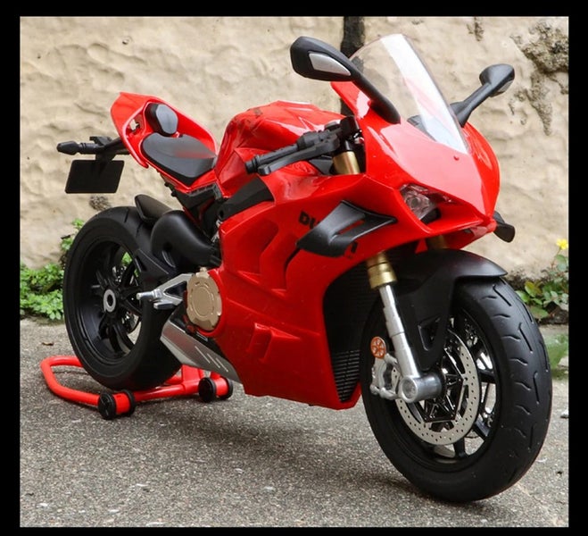 Large Size 1/9 Ducatis Panigale V4S Alloy Racing Motorcycle Carousel 1