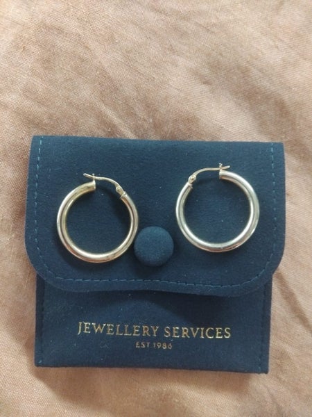 Rolled gold 9 carot ring earrings Carousel 2