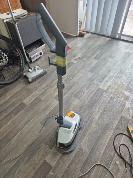 floor polisher $1!!!! Carousel 1