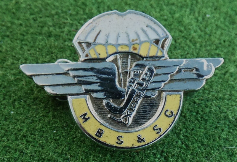 Martin Baker Aircraft EJECTION SEATS Maker Social Club Membership Lapel Pin Carousel 1