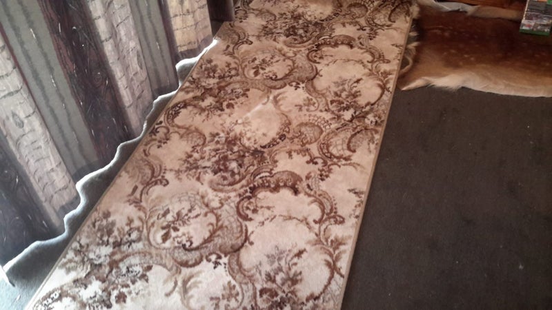 Axminster runner 90x400 Carousel 1