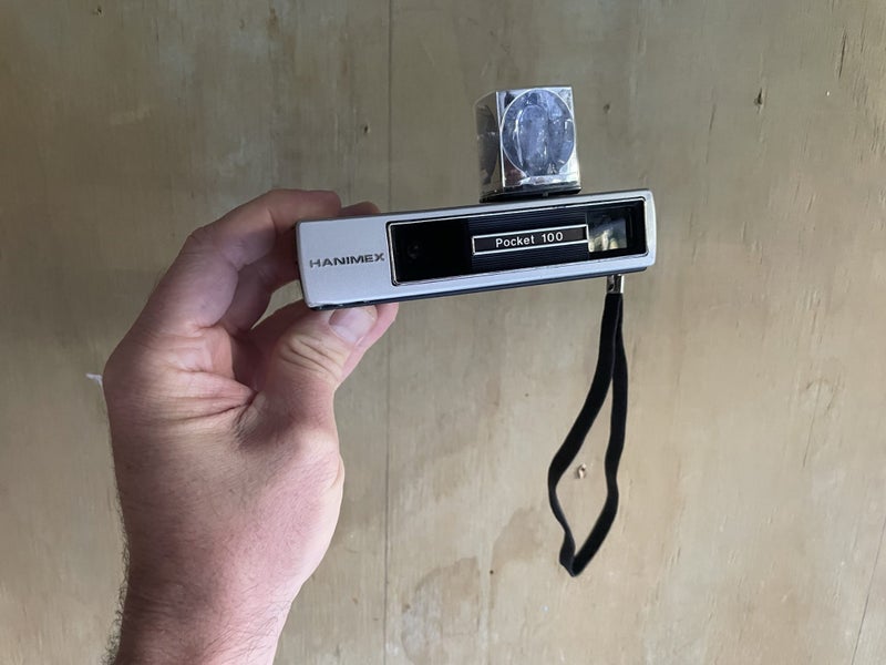 Hanimex Pocket 100 - comes with a half used film inside Carousel 1