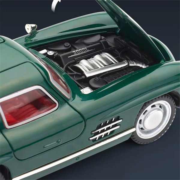 1:32 Benzs 300SL Alloy Car Model Diecasts Metal Classic Sound and Light, Green Carousel 2
