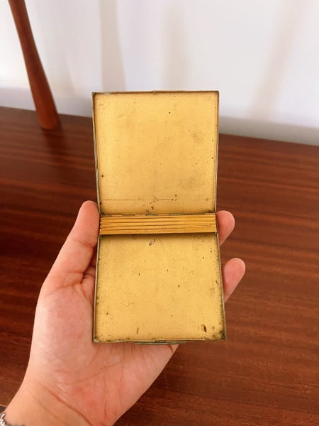 Vintage Manhattan Metal Cigarette Case Carousel 2