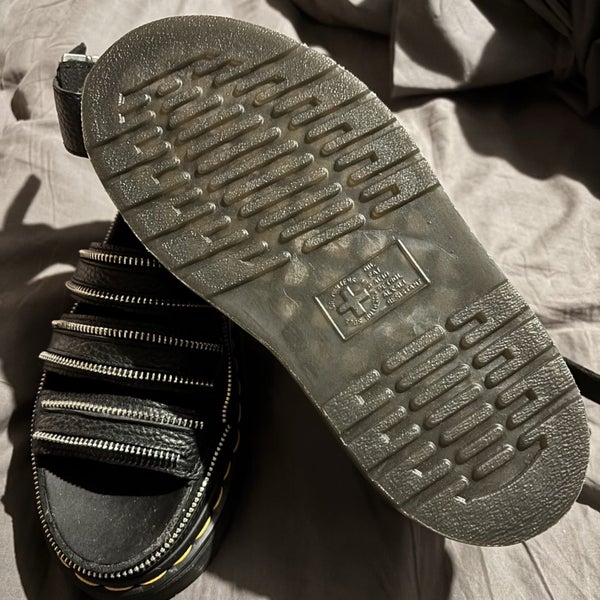 Dr Marten Carousel 4