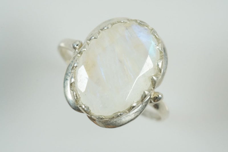 Large, Beautiful Moonstone Ring 925 Carousel 2