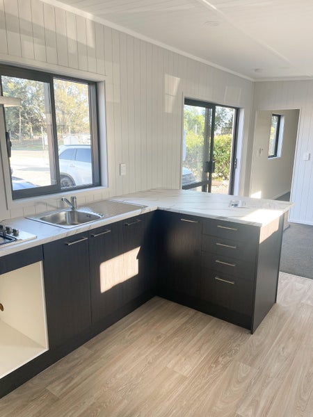Unit2Go Large Tiny House 2 Bedroom 12.6m x 3.9m Carousel 2