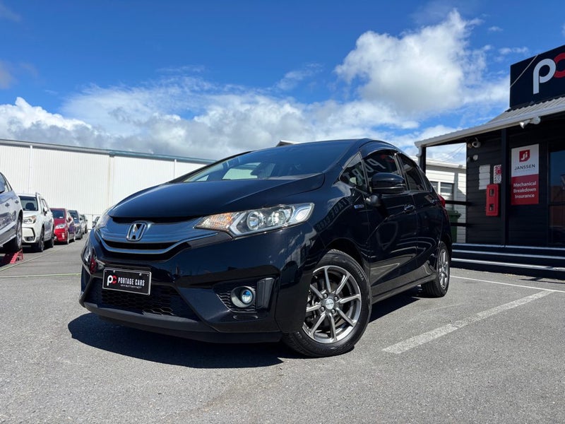 2013 Honda Fit Hybrid L Package62867852418050111