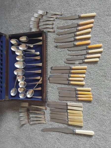 Boxed silverware cutlery estate set Carousel 2