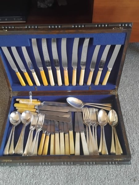 Boxed silverware cutlery estate set Carousel 1