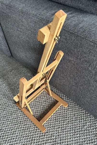 Adjustable Artist’s Easel Carousel 2