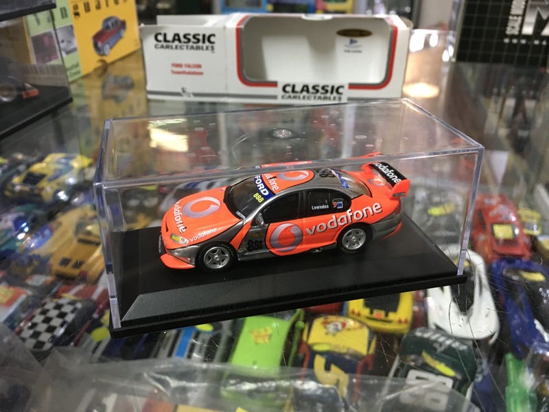 1/64 CLASSIC CARLECTABLES FORD FALCON TEAM VODAFONE CRAIG LOWNDES #888 Carousel 5