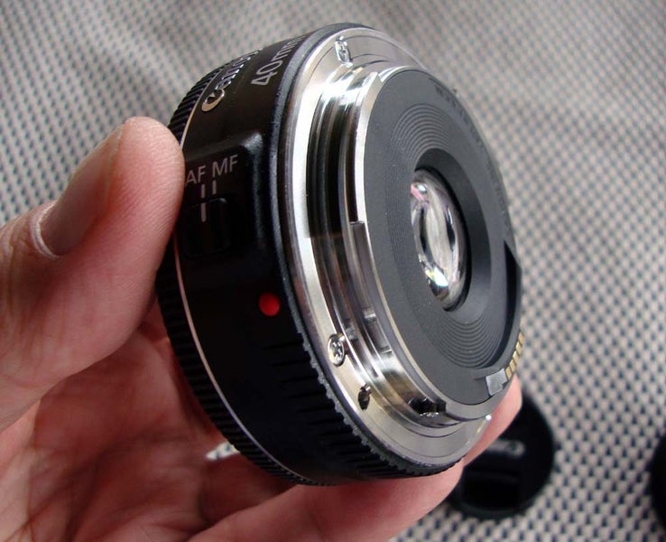 Canon EF 40mm STM Lens62863224601729111
