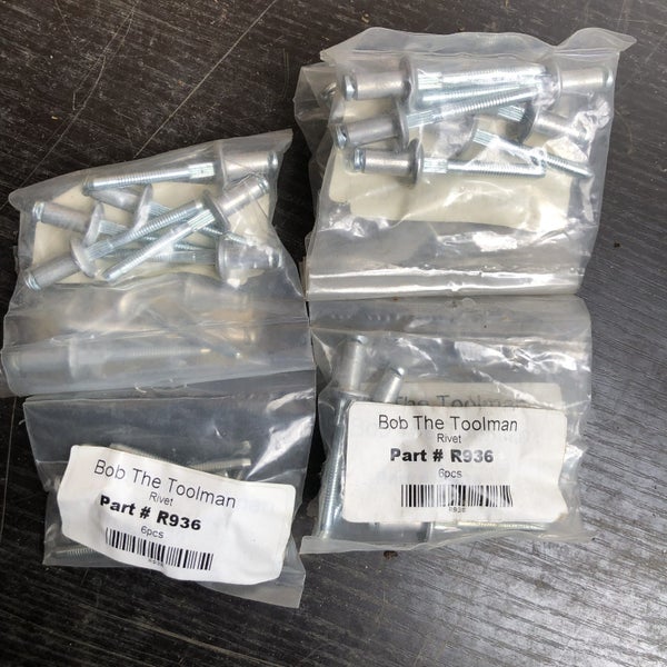 Pop Rivets in various sizes in plastic bag Carousel 17