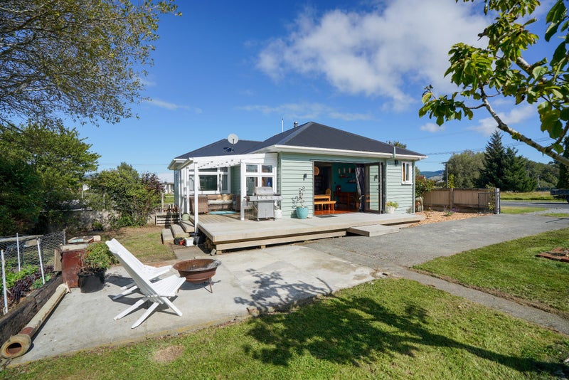 Image 1 of 20
