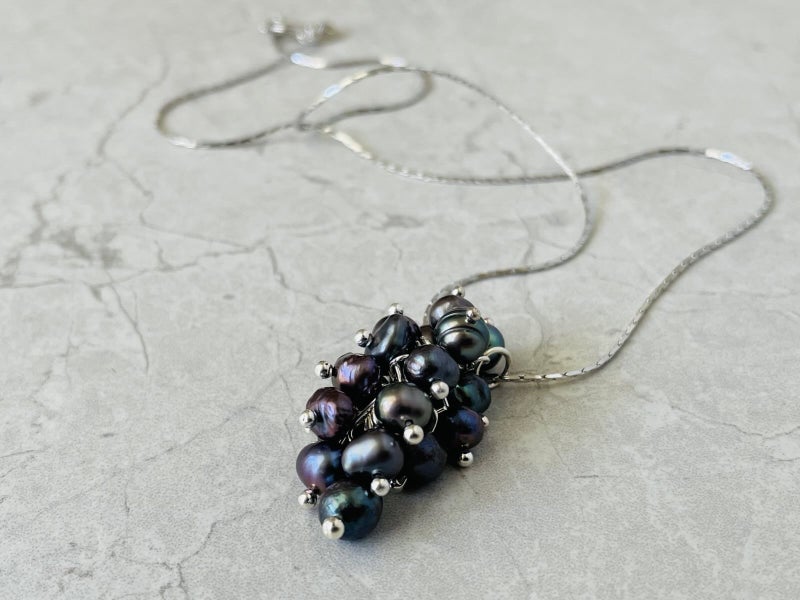 Freshwater Pearl Cluster Pendant Necklace Carousel 6