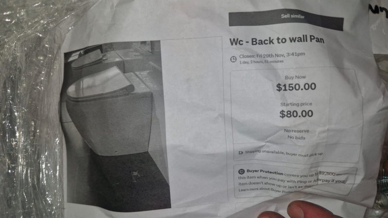Toilet WC Back To Wall Pan Carousel 1