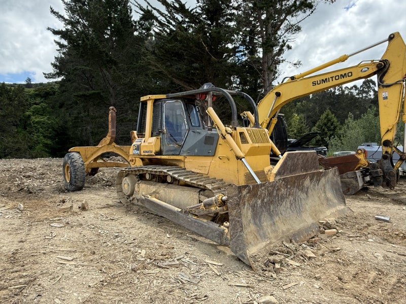 Komatsu d65 with logging arch and winch62940492297601111