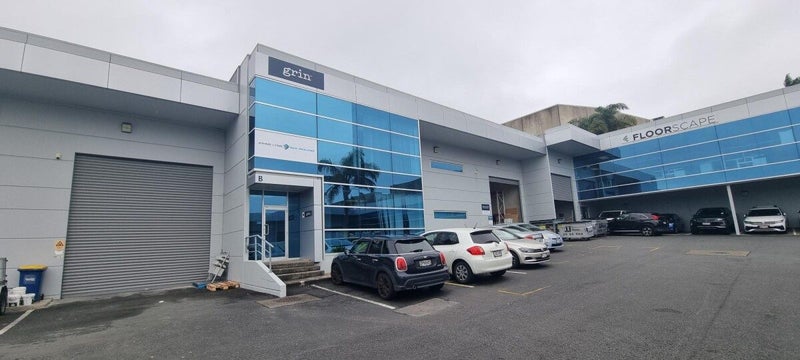 Image 1 of 5