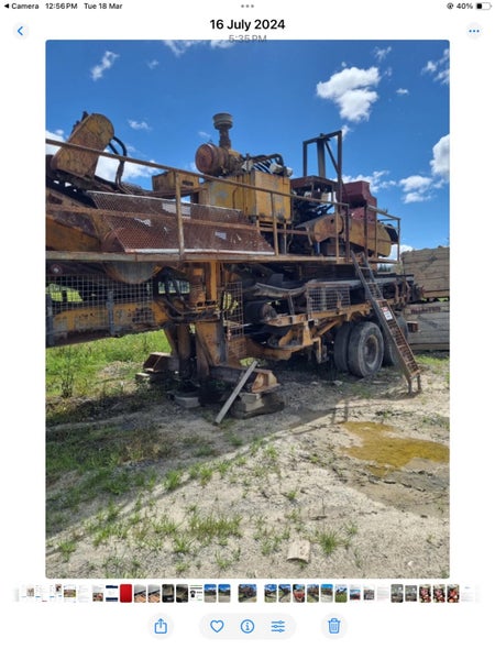 Jaw Crusher Carousel 13