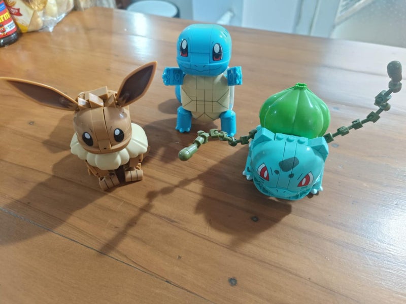 Mega Construx Bulbasaur, Squirtle and Eevee Carousel 1