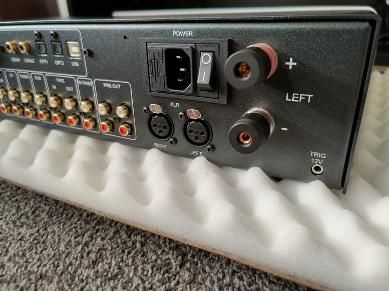 ATOLL IN300 Integrated Amplifier Carousel 2
