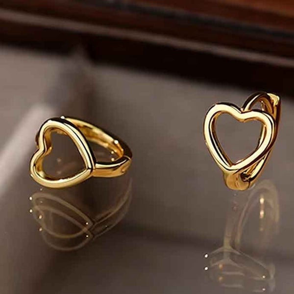 18K Gold Huggie Heart Earrings "Amanda" Carousel 2