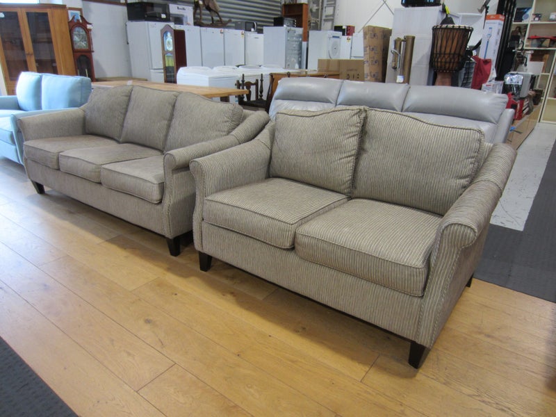 Greenslades 'Balmoral' 2 + 3 Seater Lounge Suite Carousel 2