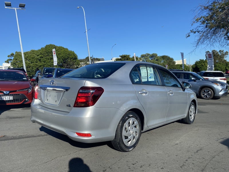 2019 Toyota Corolla Axio Hybrid G 1.5 Sedan62863271697283111