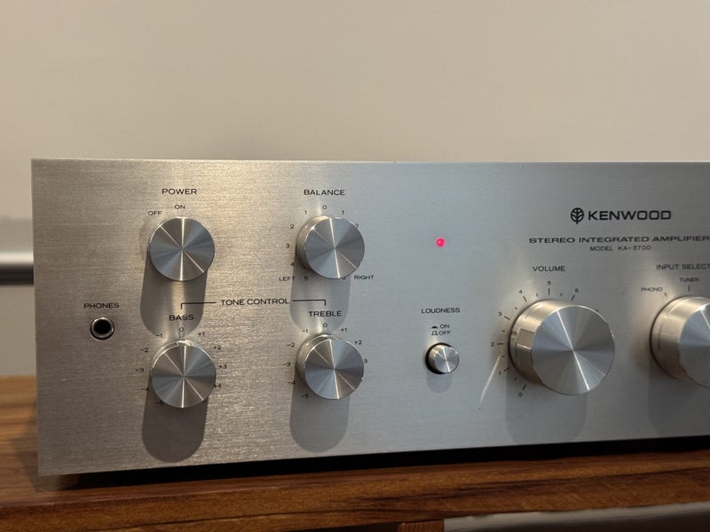Kenwood KA-3700 Stereo Amplifier - Classic Sound, Excellent Condition Carousel 1