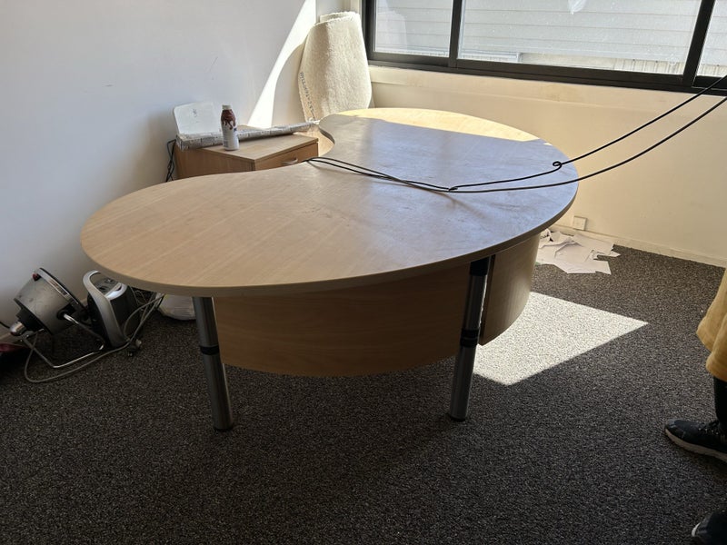 $1 Reserve Office Desk U shape - 2100mm x 1200mm Carousel 2
